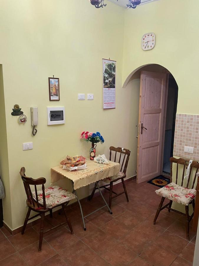 Appartamentino Di Corso Umberto Ronciglione  Exterior photo